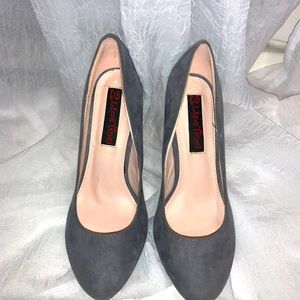 2 lips too 4.5 in heel suede grey platforms- size 8.5
